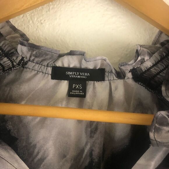 Simply Vera printed long sleeve ruffle neck size PXS. New with tags - Picture 6 of 7